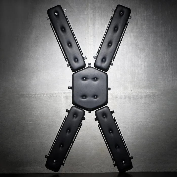 WF Shipping Masters St Andrews Cross Vibrators