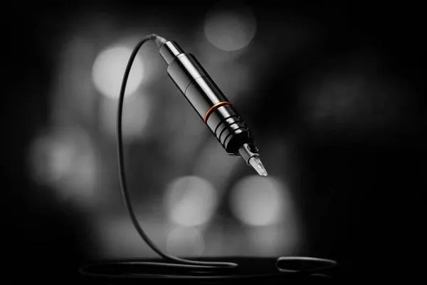 Cheyenne Hawk Pen Black Cheyenne Anal