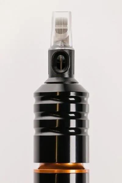 Cheyenne Hawk Pen Black Cheyenne Anal