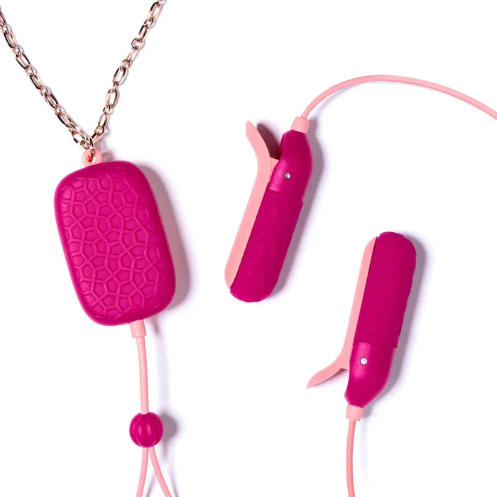 Couples OhMiBod Sphinx Bluetooth Appcontrolled Vibrating Nipple Clamps