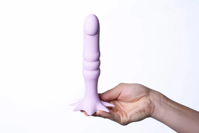 Dildos Maia Toys Maia Toys DAZEY 420 Series 7 Inch Cannabis Leaf Dong Purple 420 Series